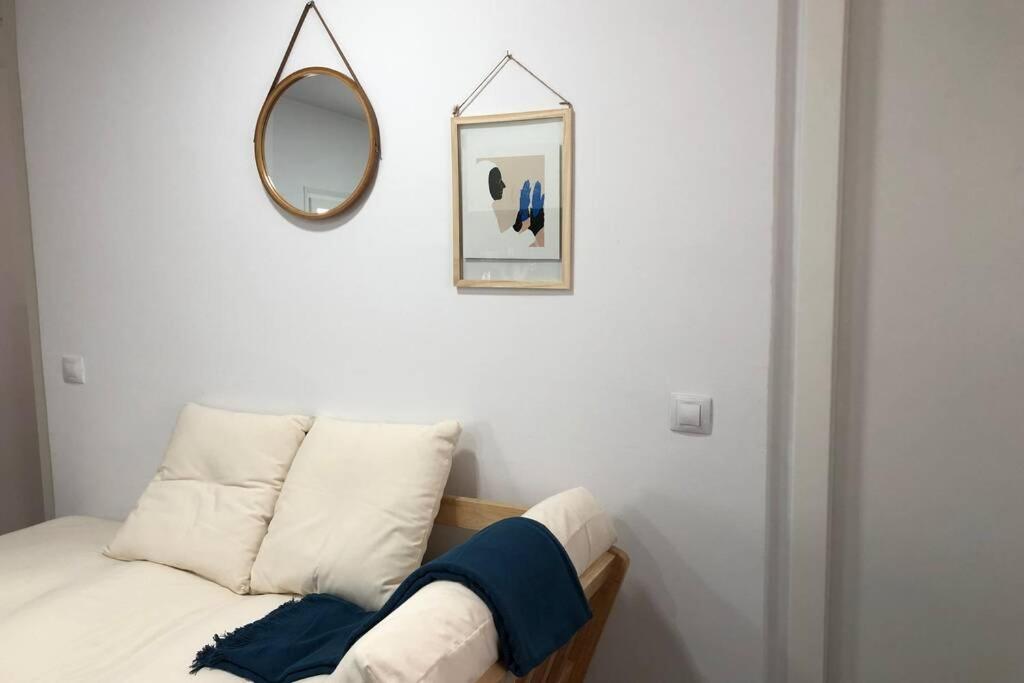M4 Cool Terrace. 1 Min To Metro. 15 Min To Center Esplugues de Llobregat Exterior foto